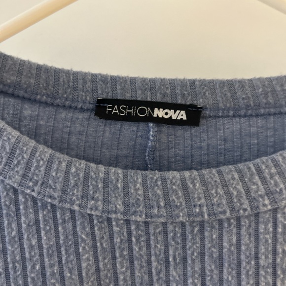 Fashion nova light powdered blue cropped sweater - Picture 2 of 2